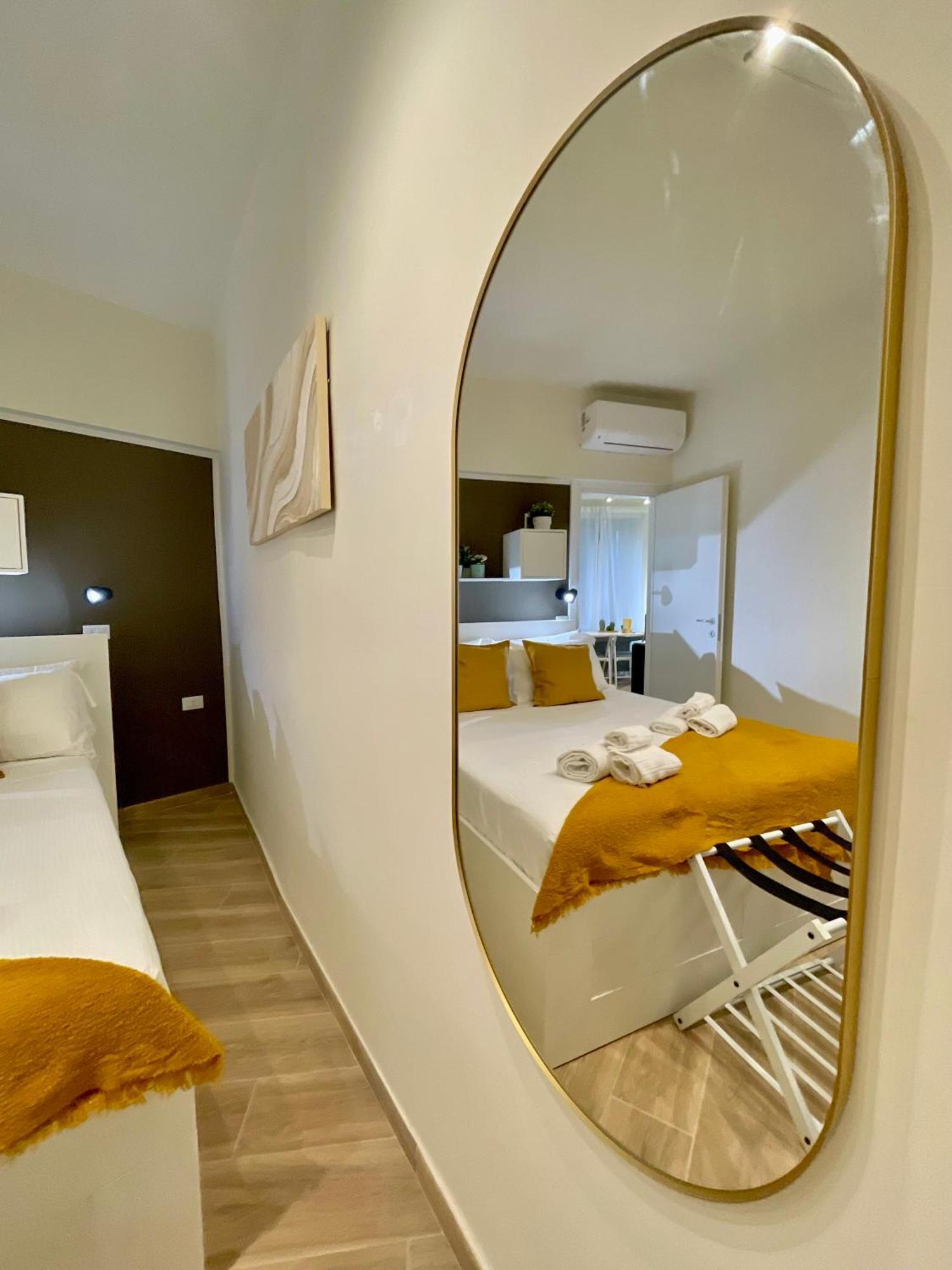 Happy Family Apartments Incantesimo Genoa Bagian luar foto